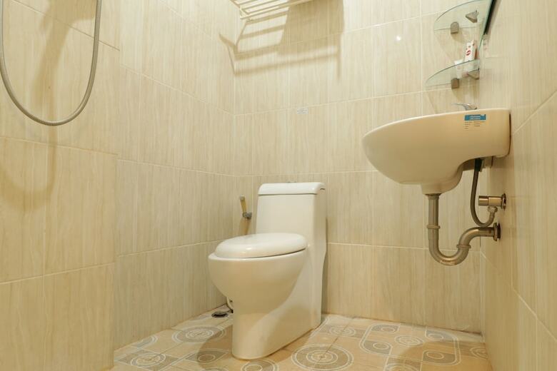 Hostal Oyo 1117 New Garuda Hotel