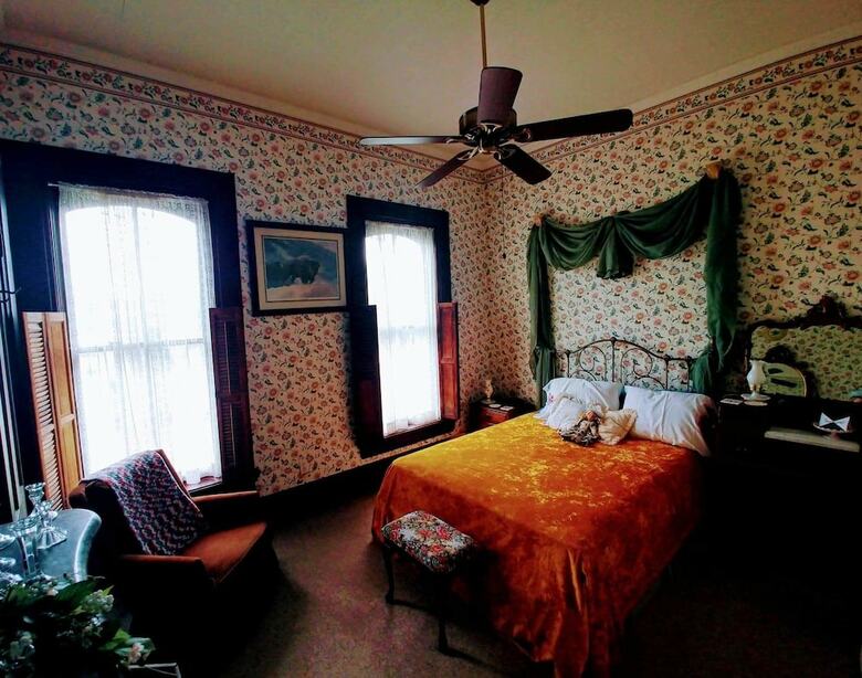 Bed & Breakfast 1873 Victorian Rose