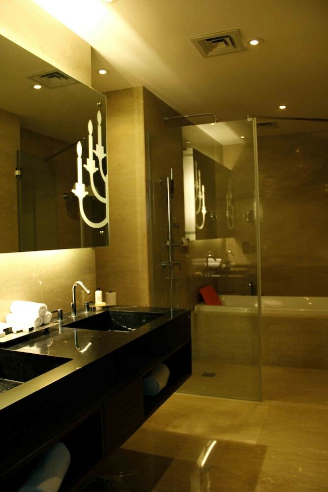 Hotel Fraser Suites New Delhi