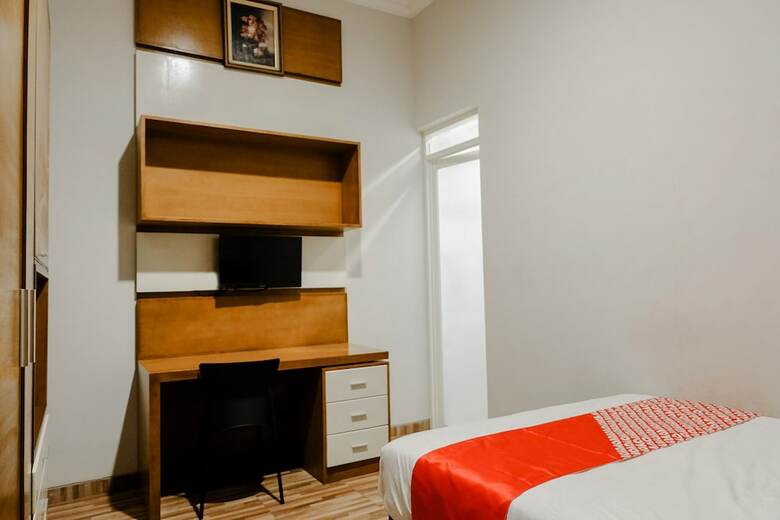 Hostal Oyo 1023 Junggo Tentrem