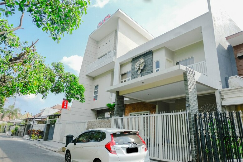 Hostal Oyo 1023 Junggo Tentrem