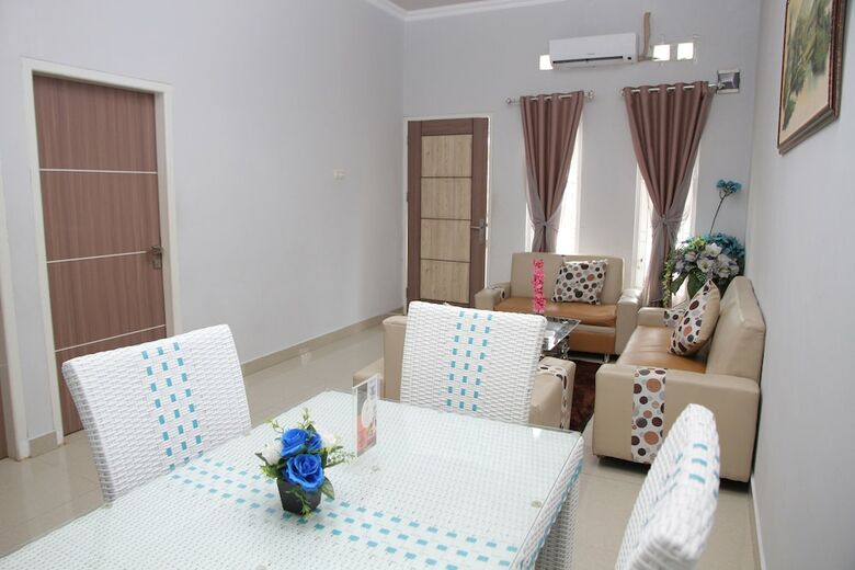 Oyo 1265 Zamrud Hotel