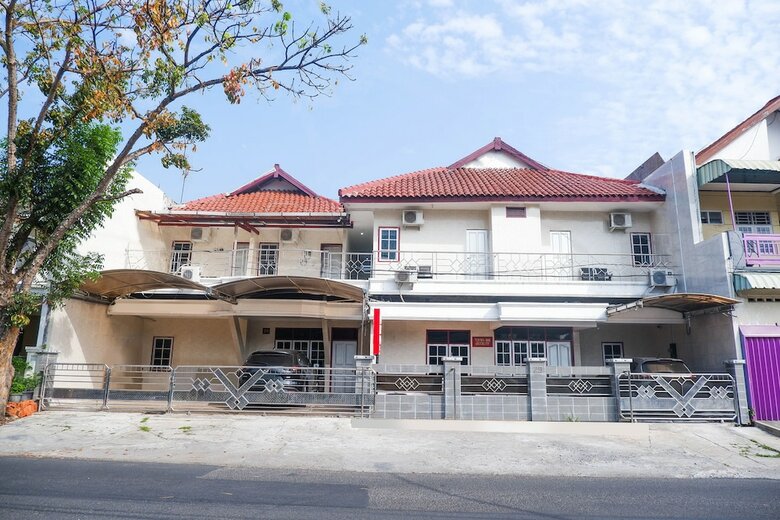Hotel Oyo 1284 Executive Residence