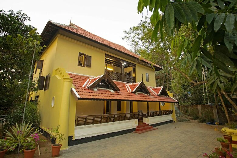 Hotel Pna Resort