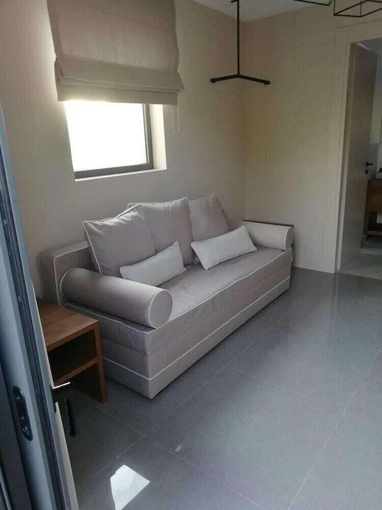 Drallos Luxury House