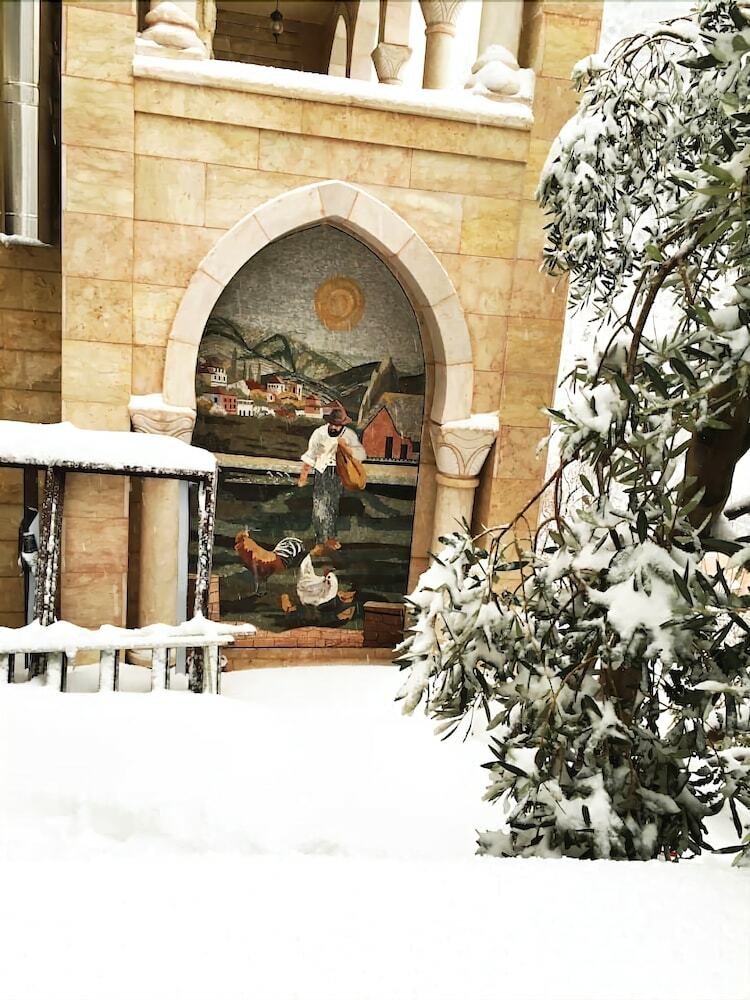 Hotel Beit El Deek