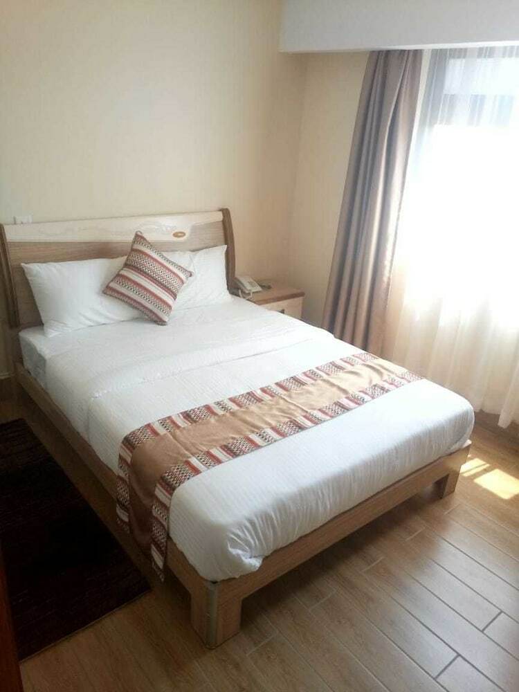 Kiandani Hotel