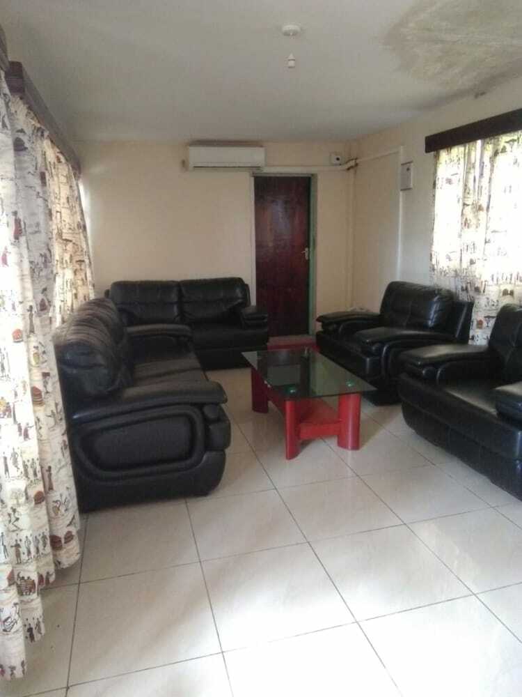 Hotel Usenge Sunset Resort