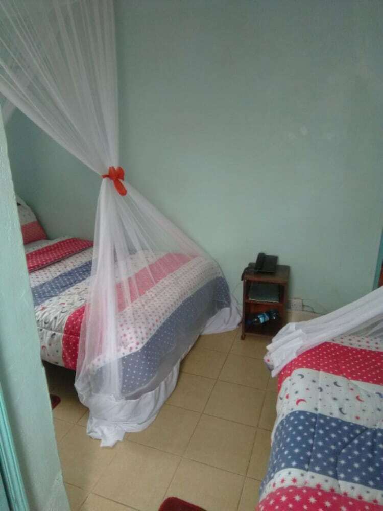 Hotel Usenge Sunset Resort