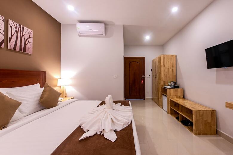 Double S Hotel