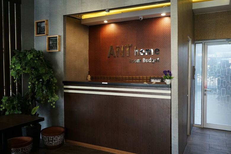 Hostal Oyo 1157 Ant Home