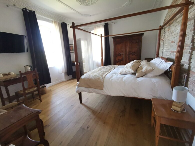 Bed & Breakfast Chateau de Saint-genix