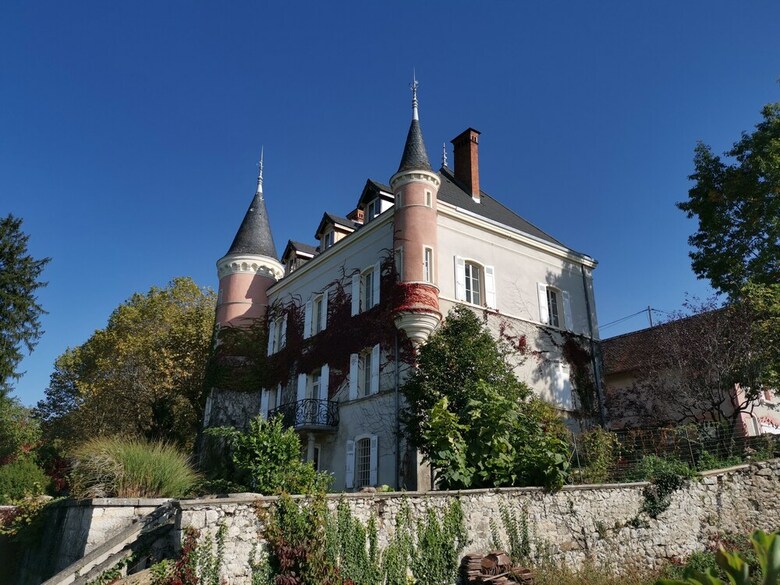 Bed & Breakfast Chateau de Saint-genix