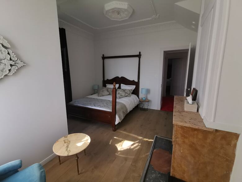 Bed & Breakfast Chateau de Saint-genix