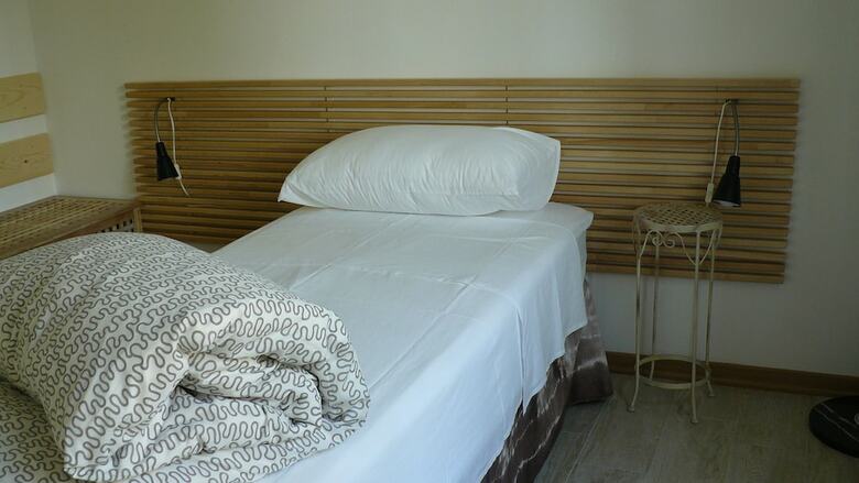 Bed & Breakfast 3b