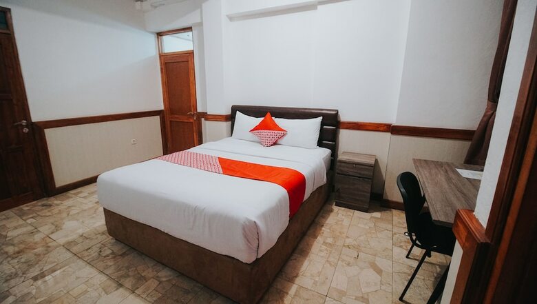 Hotel Oyo 1209 Tirtasari Nice Guesthouse