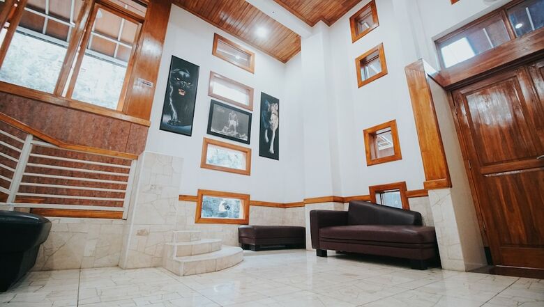 Hotel Oyo 1209 Tirtasari Nice Guesthouse