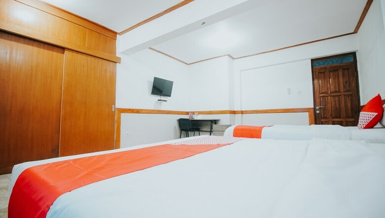 Hotel Oyo 1209 Tirtasari Nice Guesthouse