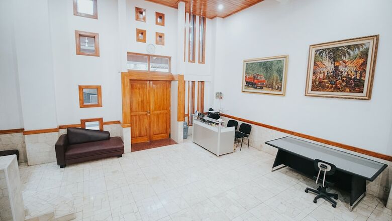Hotel Oyo 1209 Tirtasari Nice Guesthouse