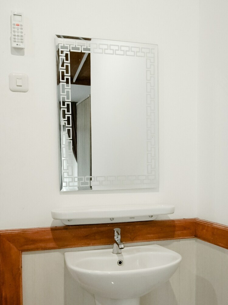 Hotel Oyo 1209 Tirtasari Nice Guesthouse