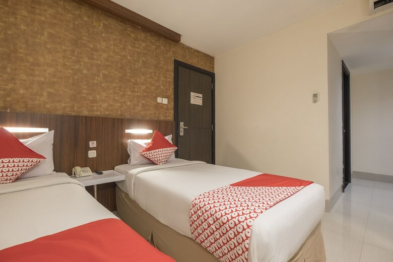 Capital O 1279 Hotel Grand Celino Makassar
