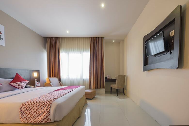 Capital O 1279 Hotel Grand Celino Makassar