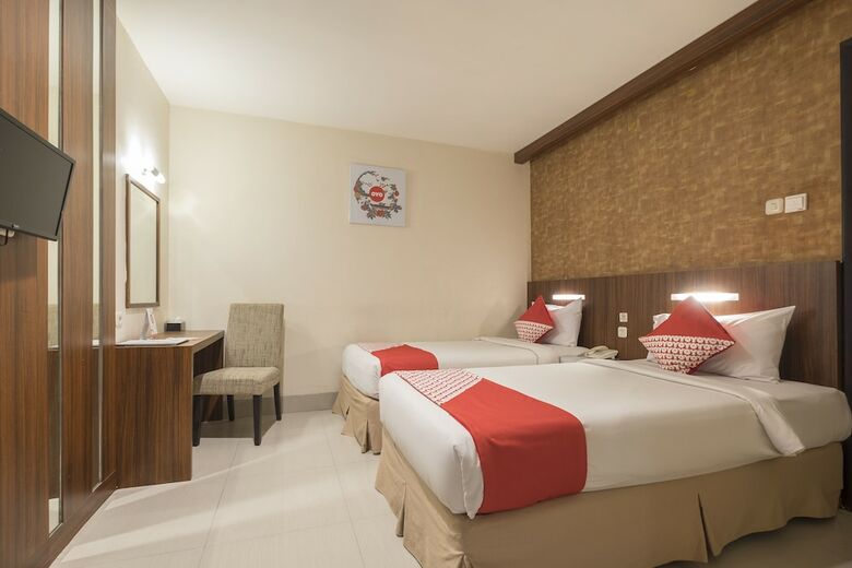 Capital O 1279 Hotel Grand Celino Makassar