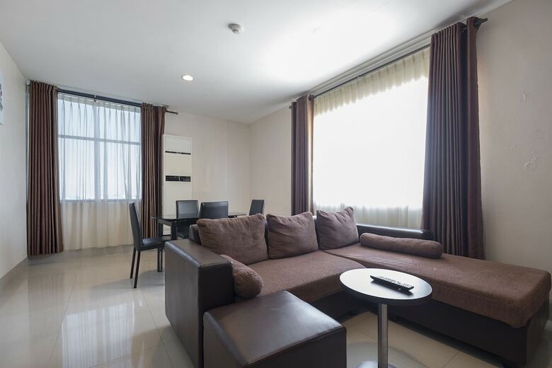 Capital O 1279 Hotel Grand Celino Makassar