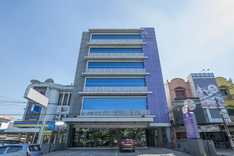Capital O 1279 Hotel Grand Celino Makassar