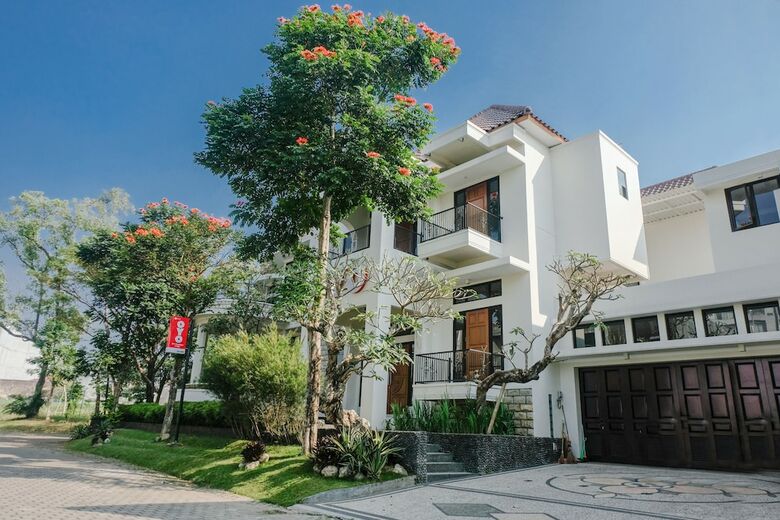 Hotel Oyo 1110 Ijen Butik House
