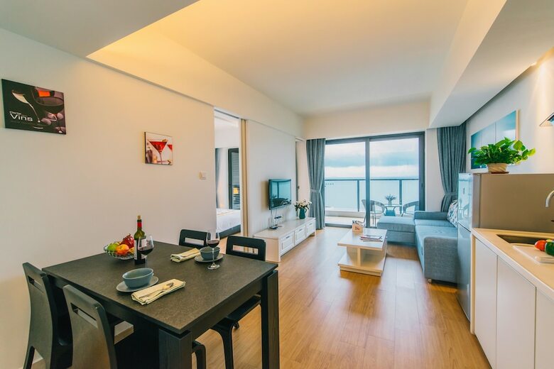 XI Yue Hai Bin Holiday Hotel
