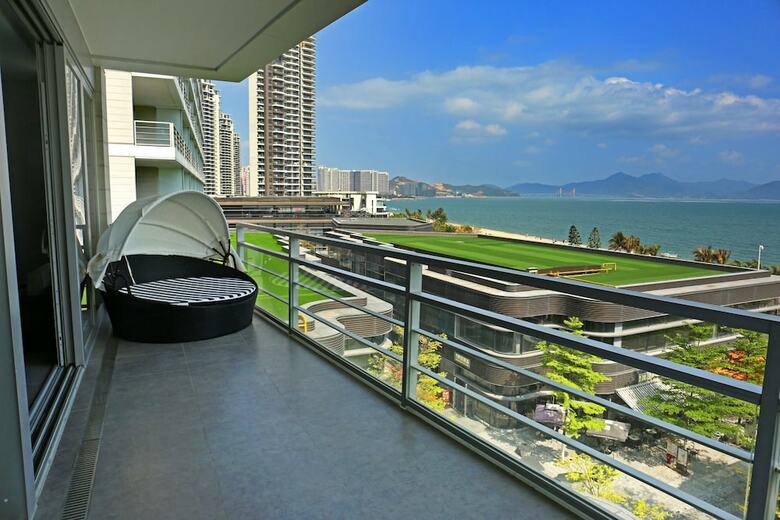 XI Yue Hai Bin Holiday Hotel