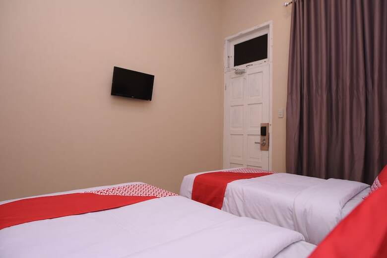 Hostal Oyo 1262 Sabang Fair Hotel