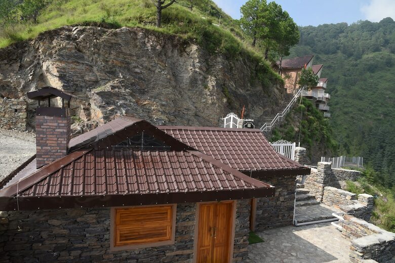 Hotel Kali Tibba Resort