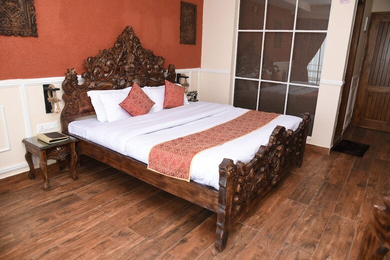 Hotel Kali Tibba Resort