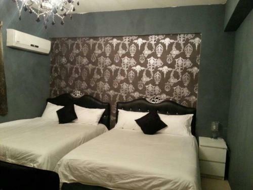 Fashion Tiffany B&B
