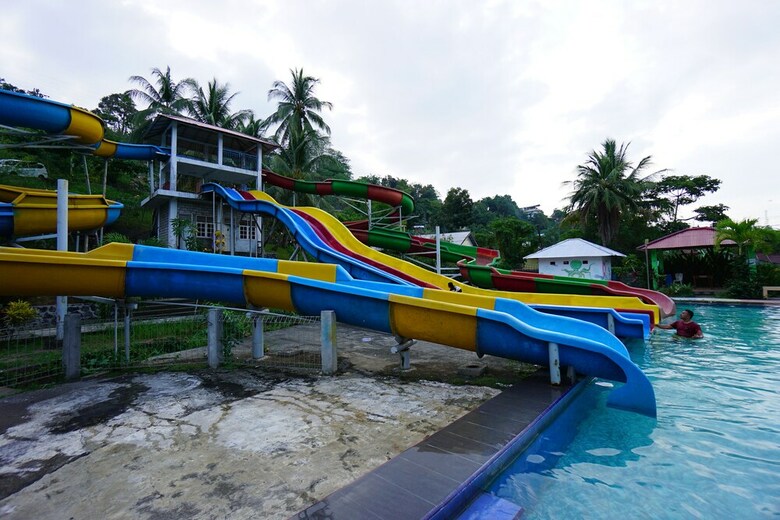 Hotel Oyo 1254 Golden Lake Resort
