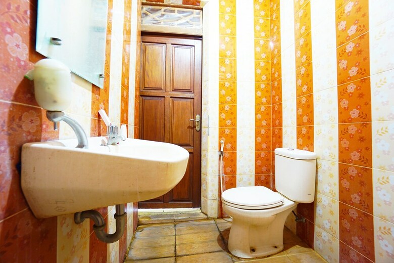 Hotel Oyo 1254 Golden Lake Resort
