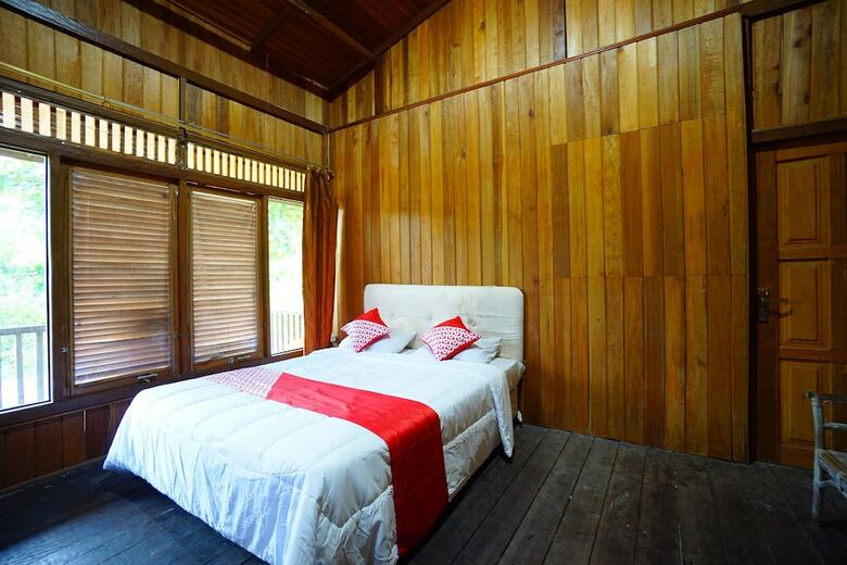Hotel Oyo 1254 Golden Lake Resort