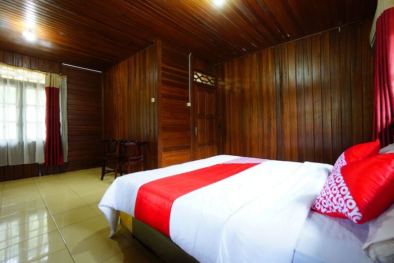 Hotel Oyo 1254 Golden Lake Resort