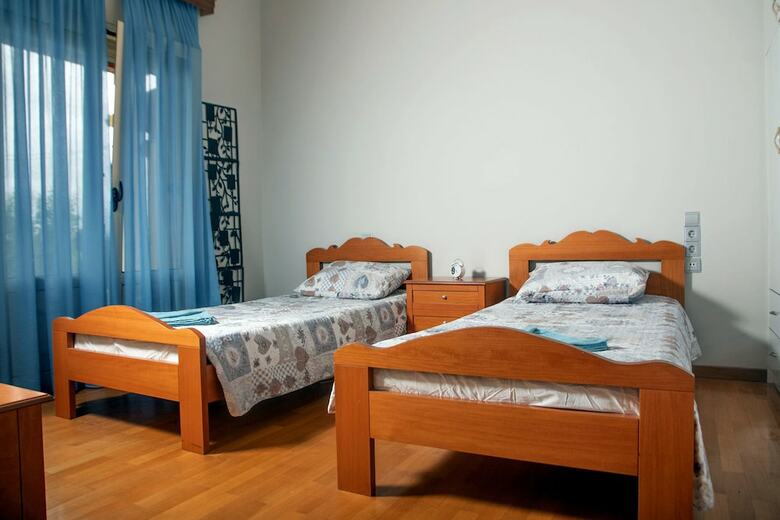 Beautiful Villa With Private Garden And Pool
