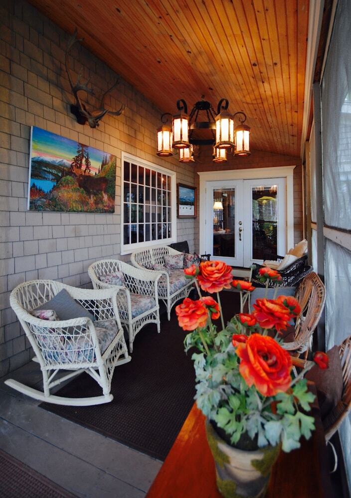 Posada Big Moose Inn Cabins And Campground