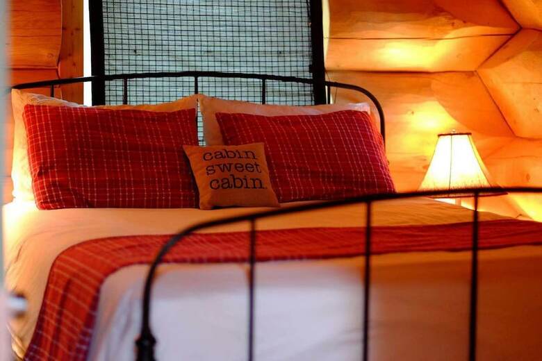 Cabana Yukon Pines
