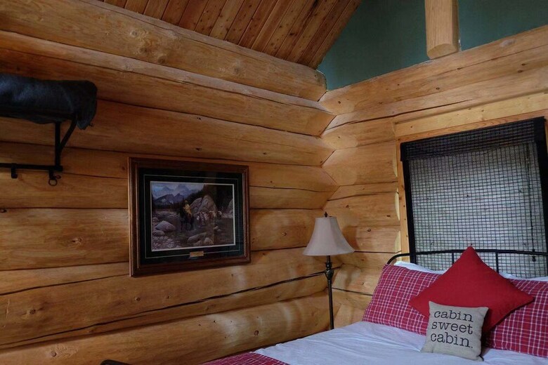 Cabana Yukon Pines