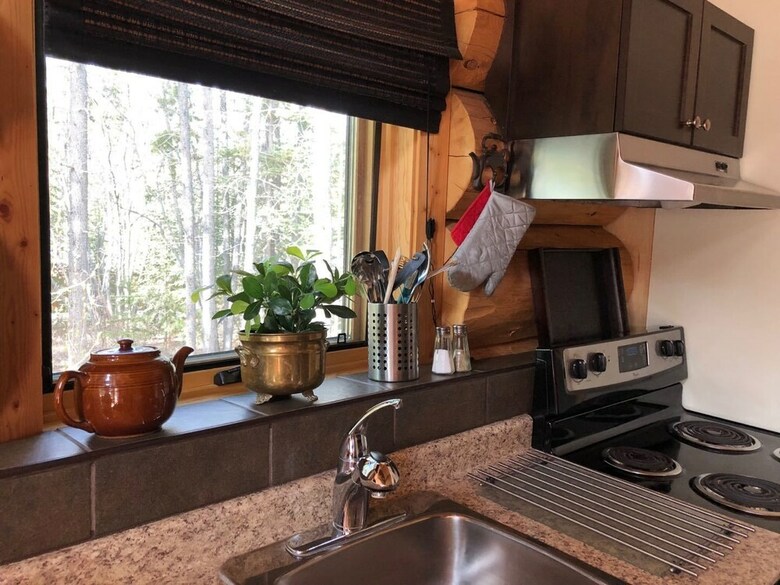 Cabana Yukon Pines