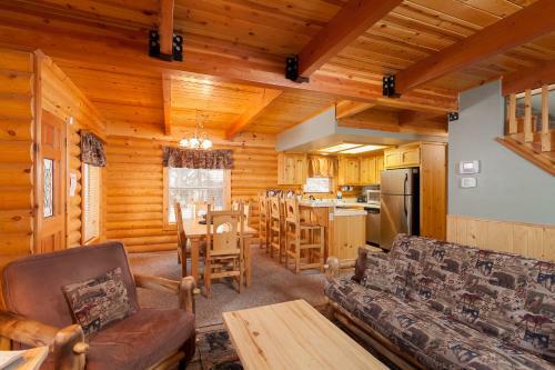 41813 Golden W Pl Home