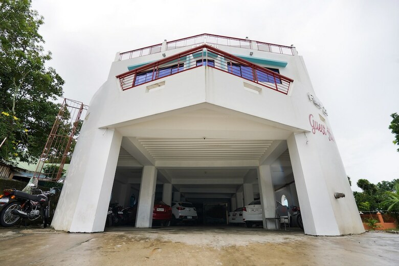 Hotel Oyo 251 Fmj 28 Guesthouse