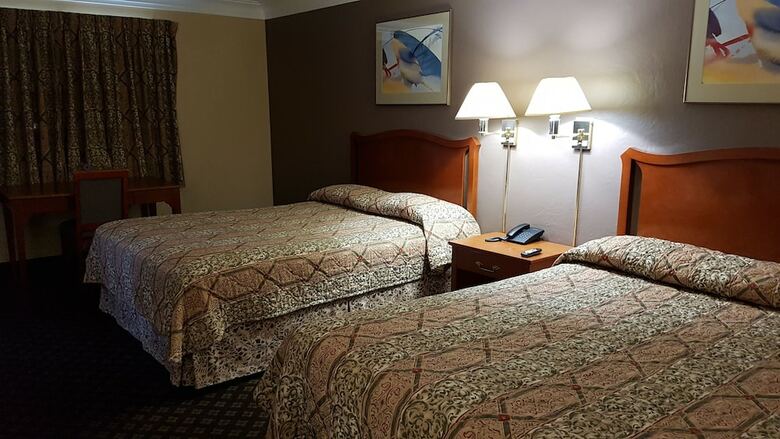 Fauld's Motel