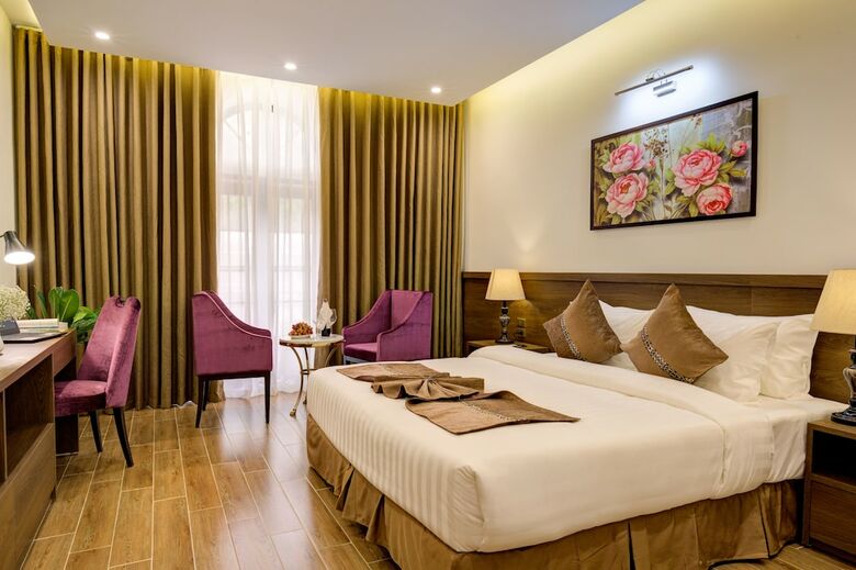 Heaven Gate Hotel O Quy Ho