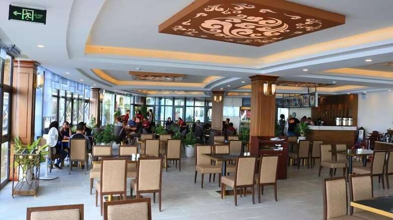 Heaven Gate Hotel O Quy Ho
